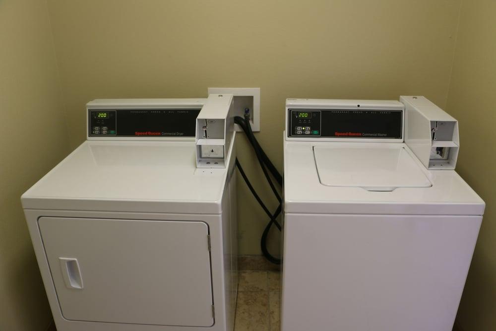 Days Inn By Wyndham Baton Rouge I-10 Prairieville Bagian luar foto