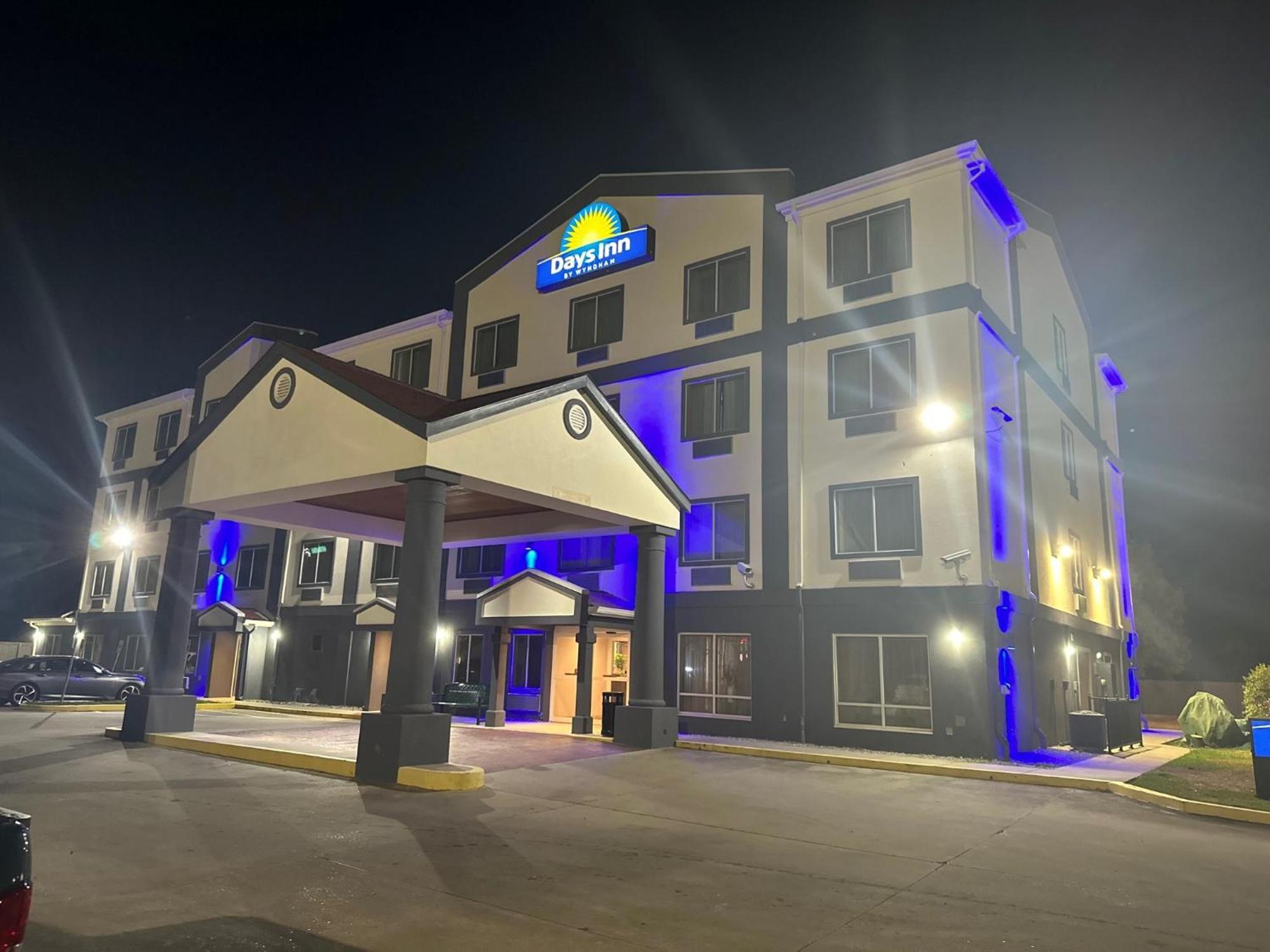 Days Inn By Wyndham Baton Rouge I-10 Prairieville Bagian luar foto