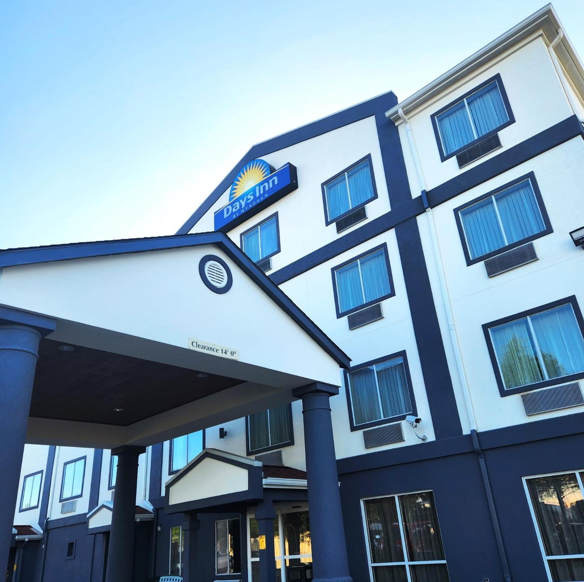 Days Inn By Wyndham Baton Rouge I-10 Prairieville Bagian luar foto