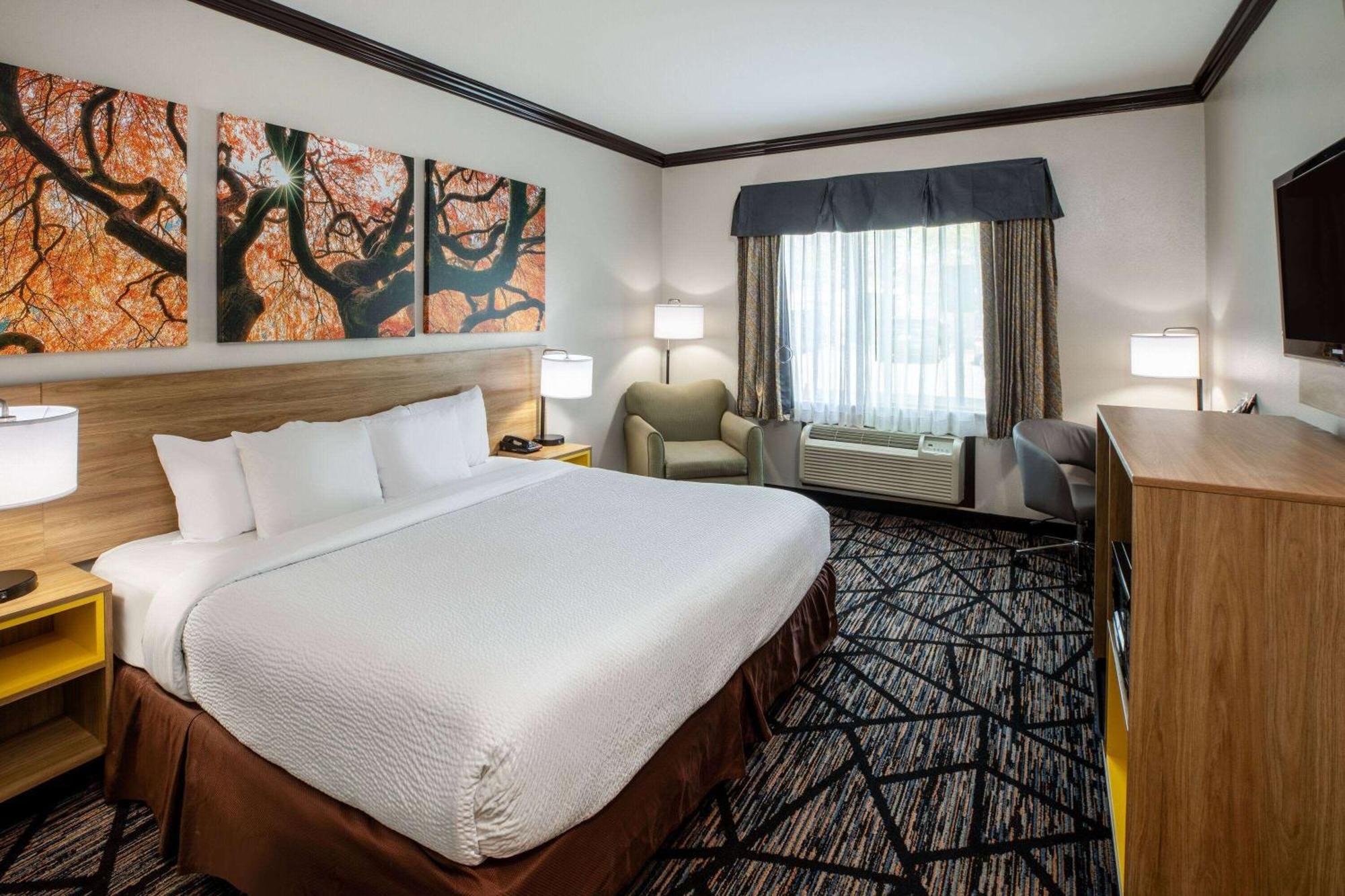 Days Inn By Wyndham Baton Rouge I-10 Prairieville Bagian luar foto