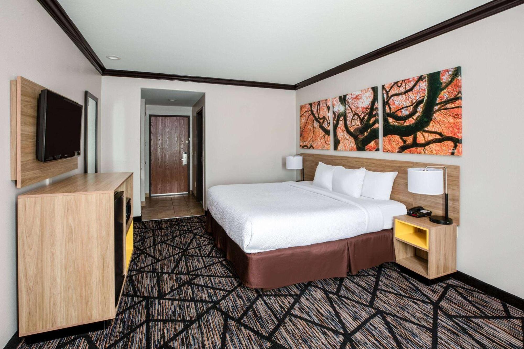 Days Inn By Wyndham Baton Rouge I-10 Prairieville Bagian luar foto